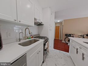 2101 Chestnut Street 1011, Philadelphia PA 19103