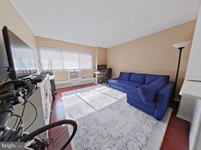 2101 Chestnut Street 1011, Philadelphia PA 19103