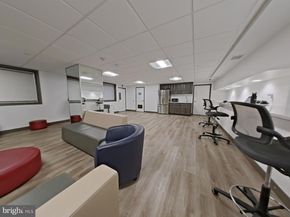 2101 Chestnut Street 1011, Philadelphia PA 19103