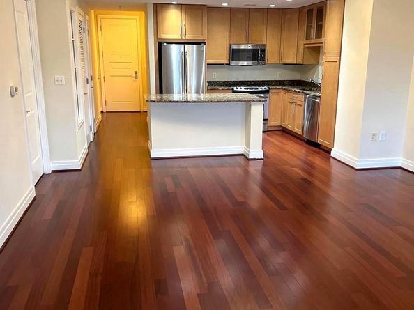 8220 Crestwood Heights Drive 1410, Mclean VA 22102