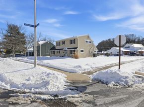 50 Red Cedar Drive, Levittown PA 19055