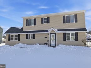 50 Red Cedar Drive, Levittown PA 19055