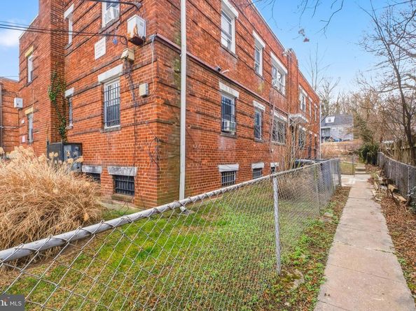 4633 Hillside Road SE, Washington DC 20019