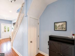 566 Martin Street, Philadelphia PA 19128