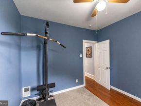 566 Martin Street, Philadelphia PA 19128