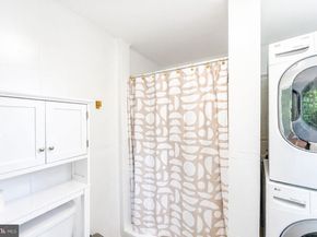 566 Martin Street, Philadelphia PA 19128