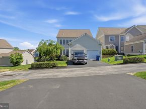 1735 Iron Horse Road, Huntingdon Valley PA 19006