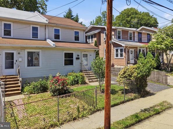 1838 Shallcross Avenue, Folcroft PA 19032