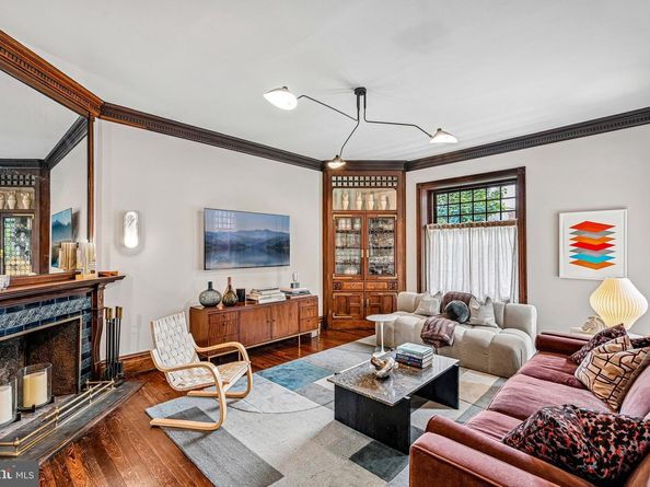 51 E Penn Street, Philadelphia PA 19144
