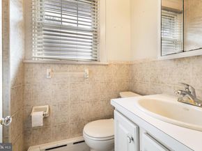 203 Hewett Road, Wyncote PA 19095