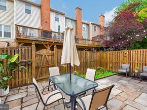 11107 Candlelight Lane, Potomac MD 20854