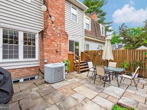11107 Candlelight Lane, Potomac MD 20854