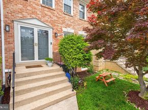 11107 Candlelight Lane, Potomac MD 20854