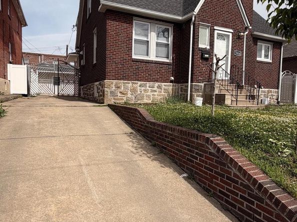 7414 Castor Avenue, Philadelphia PA 19152