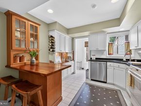 40 Sutphin Pines, Yardley PA 19067
