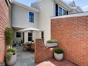 40 Sutphin Pines, Yardley PA 19067