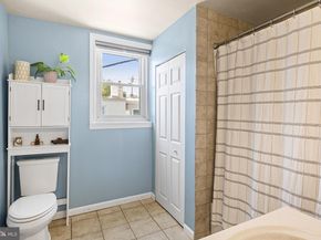 880 N Myrtlewood Street, Philadelphia PA 19130