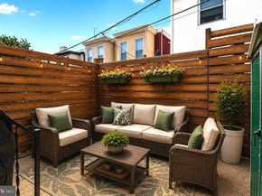 880 N Myrtlewood Street, Philadelphia PA 19130