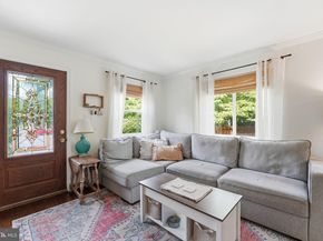 26 Underwood Place, Alexandria VA 22304