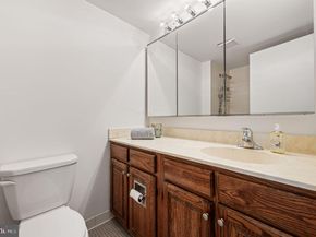 2018 Walnut Street 5B, Philadelphia PA 19103