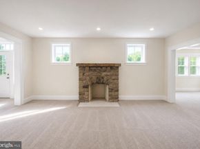 7031 Lincoln Drive, Philadelphia PA 19119
