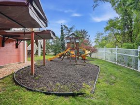 2780 Honeysuckle Lane, Huntingdon Valley PA 19006