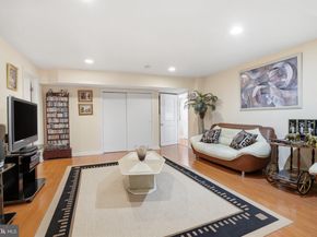 2780 Honeysuckle Lane, Huntingdon Valley PA 19006