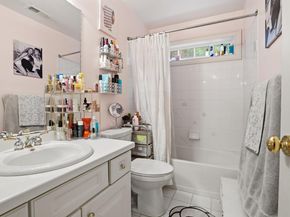 2780 Honeysuckle Lane, Huntingdon Valley PA 19006