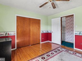 817 Worthington Drive, Warminster PA 18974