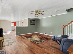 817 Worthington Drive, Warminster PA 18974