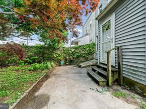 4001 Vernon Road, Drexel Hill PA 19026