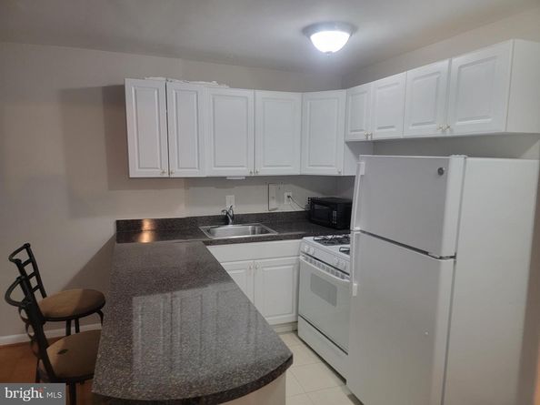 922 24TH Street NW 412, Washington DC 20037