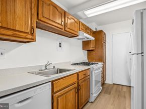 4201 Cathedral Avenue NW 220E, Washington DC 20016