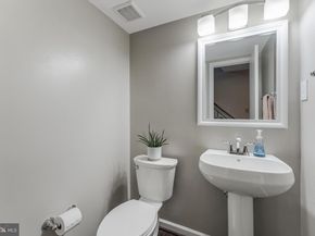 2202 S Quincy Street 2, Arlington VA 22204