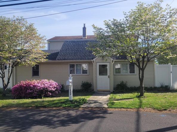4705 Oak Avenue, Feasterville Trevose PA 19053