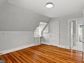 9 Norman Lane, Philadelphia PA 19118