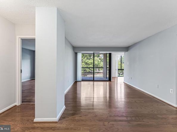 4500 S Four Mile Run Drive 105, Arlington VA 22204