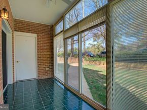 6908 Fairfax Drive 100, Arlington VA 22213