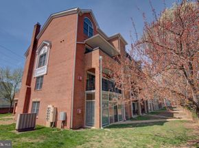 6908 Fairfax Drive 100, Arlington VA 22213