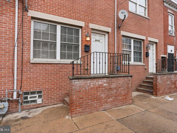 2537 Federal Street, Philadelphia PA 19146