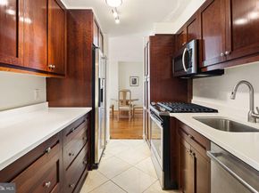 604 S Washington Square S 3007, Philadelphia PA 19106