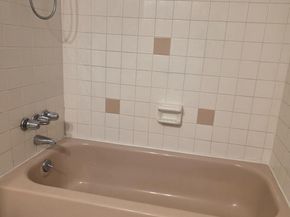 806 South Avenue E9, Secane PA 19018
