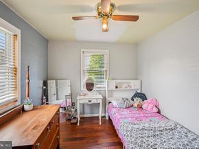 530 Avenue Avenue E, Feasterville Trevose PA 19053