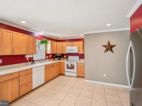 530 Avenue Avenue E, Feasterville Trevose PA 19053