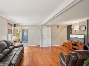 530 Avenue Avenue E, Feasterville Trevose PA 19053