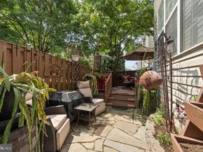 5259 Cozy Glen Lane, Alexandria VA 22312