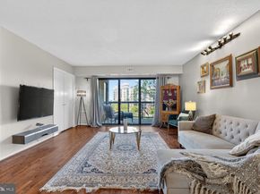 8340 Greensboro Drive 425, Mclean VA 22102