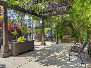 8340 Greensboro Drive 425, Mclean VA 22102