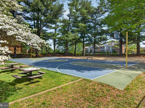 8340 Greensboro Drive 425, Mclean VA 22102