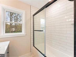 528 W Maple Avenue, Langhorne PA 19047